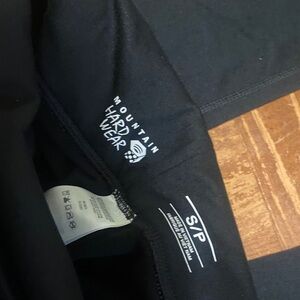 Mountain Hardwear Black Leggings